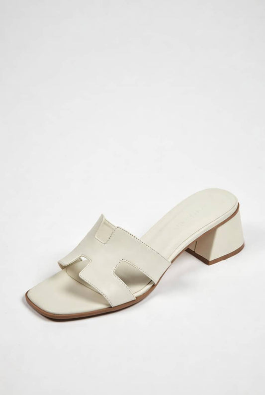 Hermes Oasis Sandal (For Girls)