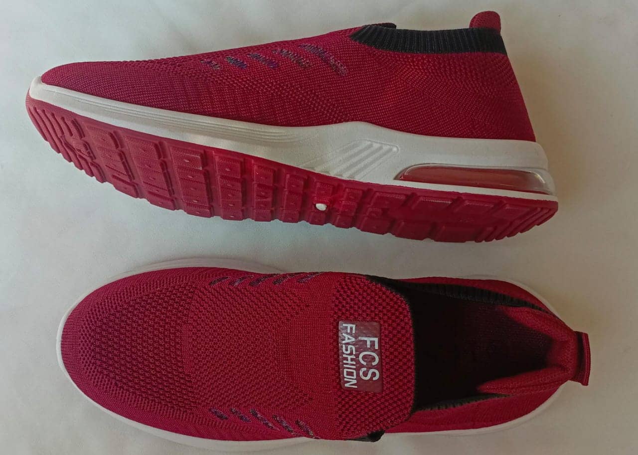 Slip-On Mesh Running Shoes(For Girls)
